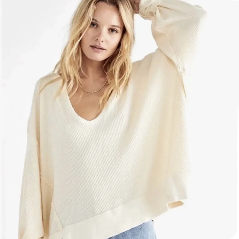 FREE PEOPLE SANTA CLARA THERMAL OVERSIZED TOP MULBERRY V-NECK  PULLOVER … - Picture 7 of 14